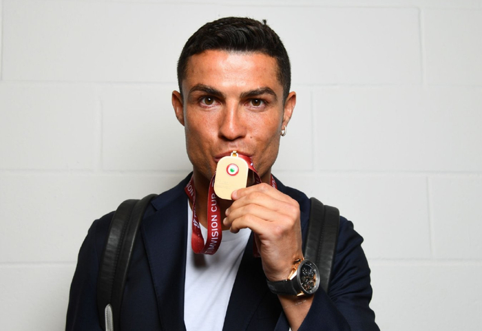 九游体育登录-包含国际比赛日突围战来临，山东泰山围绕意大利杯更衣室发声，管理层满意，医务组通报恢复的词条