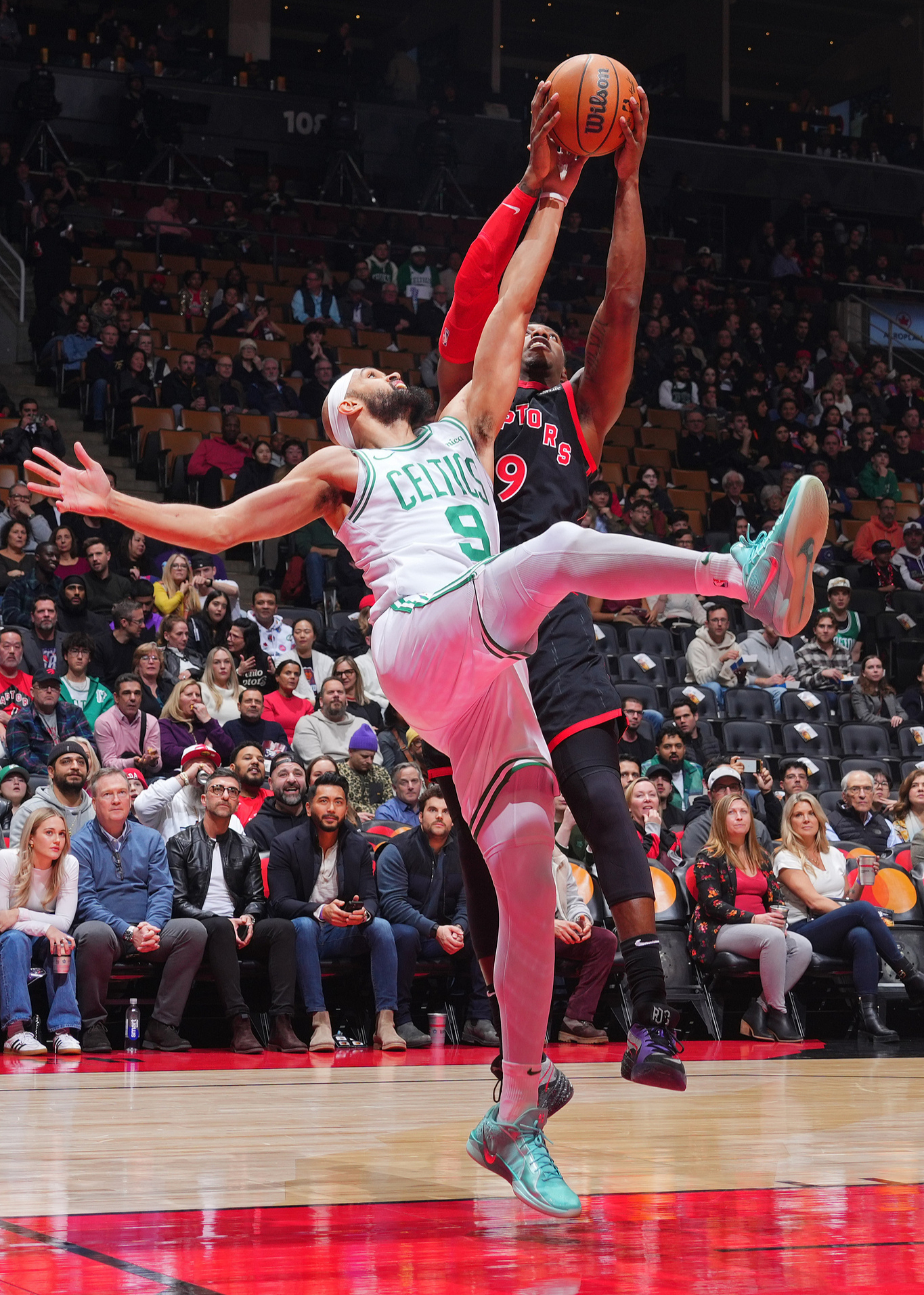 关于清晨波士顿凯尔特人防线松动——NBA常规赛节点到来；管理层满意；细节决定成败的信息