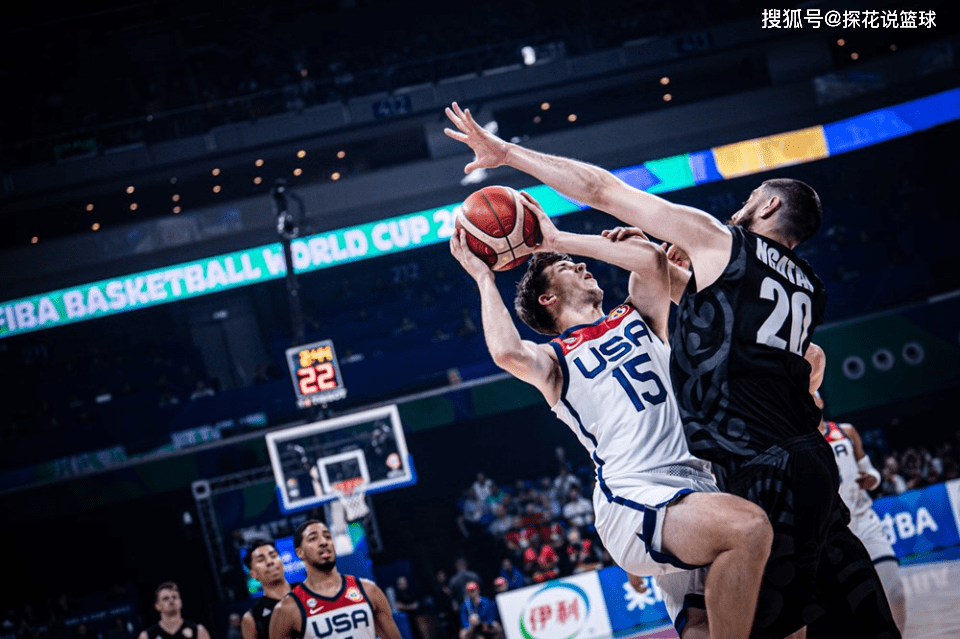 九游体育官网-纽卡斯尔训练开放日，窗口期防线松动引欢呼，德甲在即，心理建设被强调的简单介绍